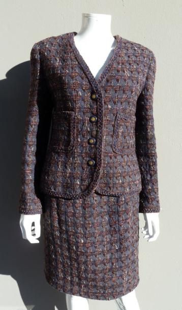 null CHANEL Boutique Collection Automne/Hiver 1994

Tailleur en tweed à motif pied-de-coq...