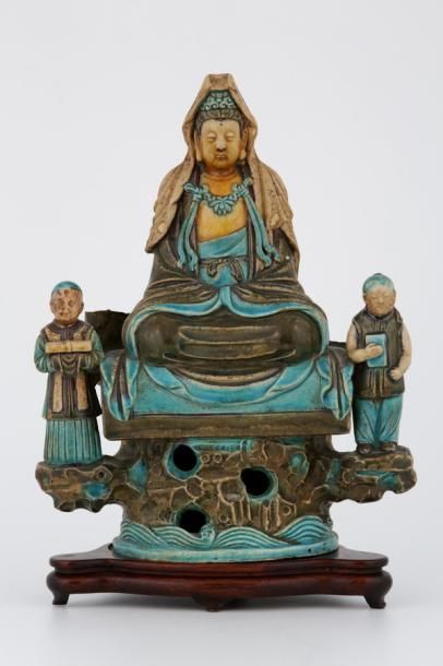null CHINE Dynastie Ming (1368-1644)

GROUPE EN BISCUIT EMAILLÉ turquoise et jaune...