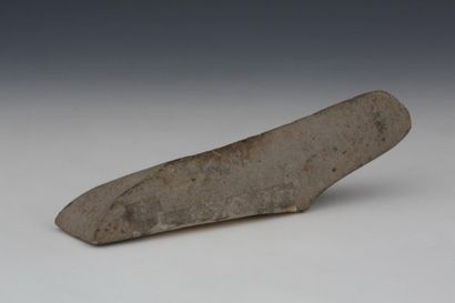 null RAROTONGA ILES COOK - Lame en greywack,pierre de basalte,d'une herminette cérémonielle

Manque...