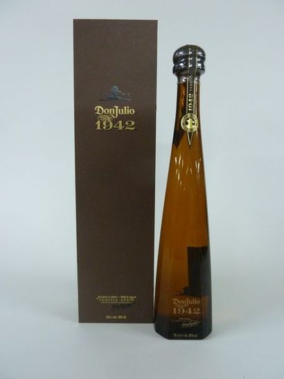 null 6 BOUTEILLES (70 cl) Tequila DON JULIO "1942"

Etuis individuels
Lot judiciaire...