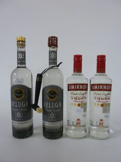 null 4 BOUTEILLES Vodka comprenant :

- 2 bouteilles (70 cl) "Gold Line" BELUGA

-...