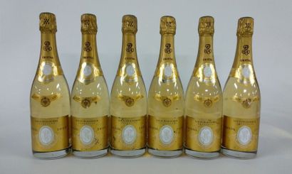 null 6 BOUTEILLES Champagne "Cristal" Louis ROEDERER 2009

(étiquettes avec taches...