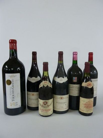 null LOT DE 7 BOUTEILLES de vin comprenant :

- 1 Jéroboam (3L) Château Tour des...