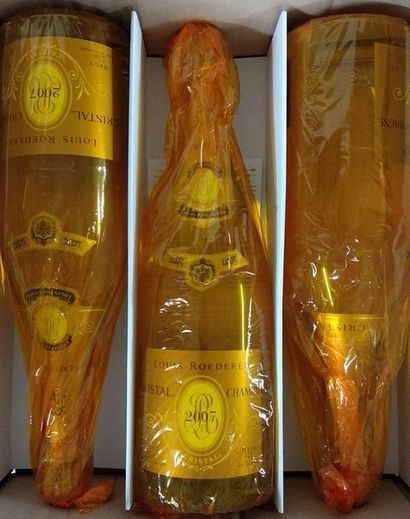null 3 MAGNUMS Champagne "Cristal" Louis ROEDERER 2007

TBE (carton et emballages...
