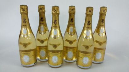 null 6 BOUTEILLES Champagne "Cristal" Louis ROEDERER 2009

BE (étiquettes avec petites...