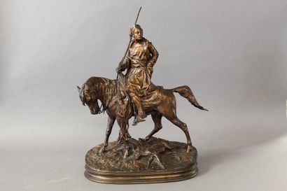 null D'après Pierre-Jules MENE (1810-1879)

Le Cavalier Arabe

Bronze à patine cuivrée

Fonte...
