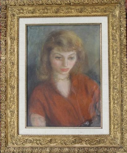 null Pierre DEVAL (1897-1993)

Portrait de jeune femme

Pastel

Signé en haut à gauche

A...