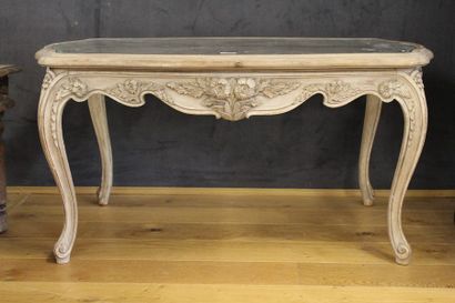 null TABLE BASSE RECTANGULAIRE mouvementée de Style Louis XV - Moderne en bois patiné...