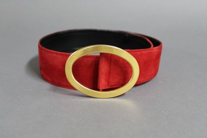 null Christian DIOR Boutique

Ceinture 50mm en agneau velours rouge, boucle en métal...