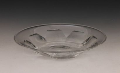 null BACCARAT MODELE HARCOURT - 8 DESSOUS DE CARAFE en cristal taillé d'Epoque XIXème...