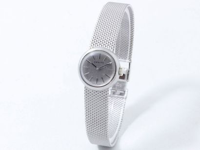 null ZENITH

Montre bracelet de dame en or gris 750 millièmes, cadran argenté avec...