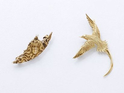 null Broche pendentif en or 750 millièmes stylisant un oiseau finement ciselé.

Poids:...