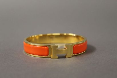 null HERMES Paris made in France

Bracelet jonc ouvrant "Clic H" 11mm en métal doré...