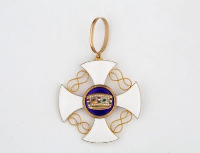 null ITALIE 

ORDRE DE LA COURONNE D'ITALIE, créé en 1868. 

Croix de commandeur....