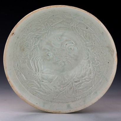 null CHINE Période Song (960-1279)

COUPE en porcelaine et émail céladon de type...