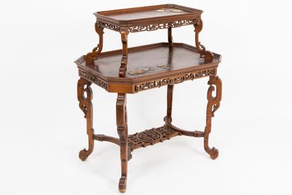 VIARDOT GABRIEL (1830 - 1906) late 19th Cent. French tea table in walnut with inlay... Gazette Drouot
