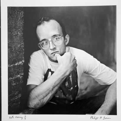 null BONAN (Philippe). "Keith Haring". Tirage argentique, titré, just. 5/7 et signé...