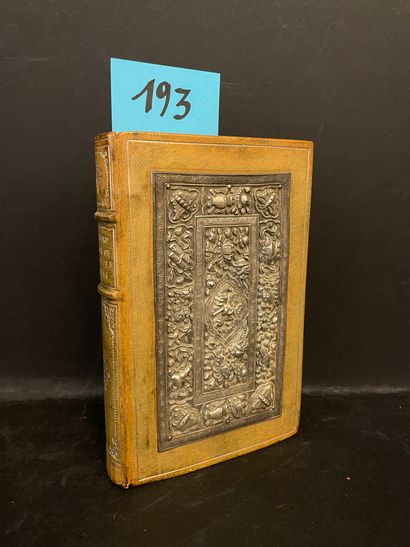 RELIURE.- The Oxford Book of English Verse 1250-1900. Chosen and Edited by sir Arthur...