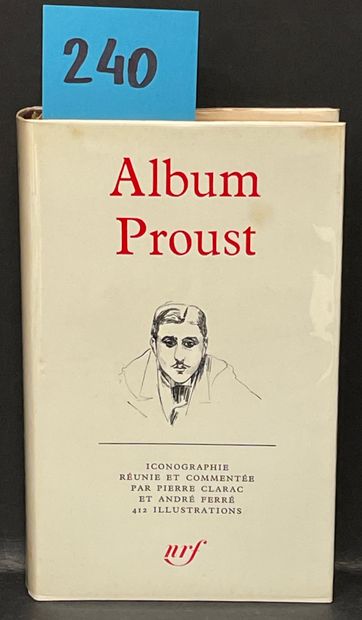 Album Proust. P., NRF, "Bibl. de la Pléiade", 1965, in-12, rel. édit., jaq., rhodoïd,...