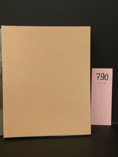 null VULLIAMY - PONGE（弗朗西斯）。虾的所有状态。Gérard Vulliamy用红色印制的10个原始布林和小布林。P.，Vrille，1948年，小4°，单张，印刷封面，文件夹和滑套。(封面严重变色，部分页面略微发黄）。原版330册，编号为1/300的牛皮纸杜马莱。1932年，热拉尔-武利安米加入了抽象派-克雷蒙团体，并与雅克-维庸、罗伯特-德劳内、奥古斯特-赫尔宾和皮特-蒙德里安成为朋友。1933年，他在皮埃尔画廊举办了他的第一次个人展览。他还与斯坦利-海特（Stanley...