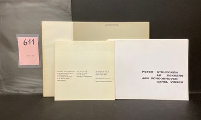 null 德克尔 - 收集了4份与阿德-德克尔有关的传单：1份非常漂亮的日式平装目录，用于他1970年在阿姆斯特尔芬的展览，1本名为 "+书 "的小型艺术家书籍，印刷了1000份（布雷西亚，阿莫杜罗，1970年，8°方形，装订），1张他在海尔伦（荷兰）展览开幕的邀请卡，以及在海尔伦（荷兰）集体展览的目录。(Brescia,...