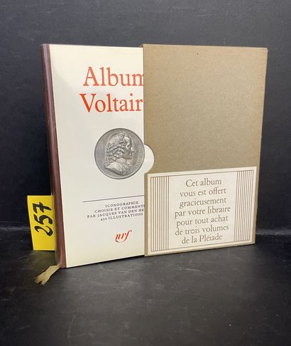 Album Voltaire. P., NRF, "Bibl. de la Pléiade", 1983, in-12, ed. bindings, yellow,...