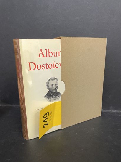 Album Dostoïevski. P., NRF, "Bibl. de la Pléiade", 1975, in-12, ed. bindings, yellow,...