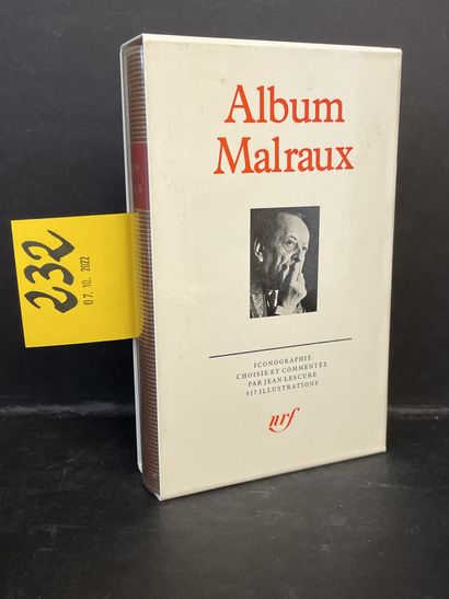 Album Malraux. P., NRF, "Bibl. de la Pléiade", 1986, in-12, ed. binder, rhodoïd,...