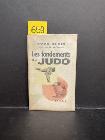KLEIN (Yves). 柔道的基础。P., Grasset, 1954, 8°, br. illustrated, uncut.在铜版纸上印刷的第一版。19...