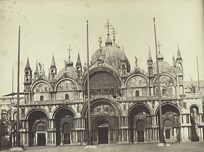 ANONYME. "威尼斯的风景"（约1880年）。4幅版画在蛋白纸上的重逢，装在垫子下和木框中。画框尺寸：（4 x）：31.5 x 41.5厘米；主题：（4 x）18...