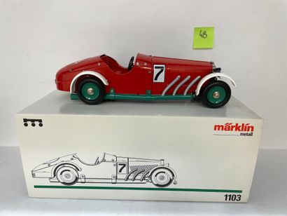 MÄRKLIN. "Auto de course Mercedes rouge de type SSK 1107". Märklin 1103, série limitée...