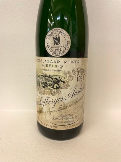 null "Scharzhofberger Auslese - Egon Müller (1991)。一瓶。状况良好，胶囊完好，标签完好，清晰可辨。在最佳条件下...