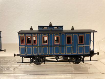 MÄRKLIN. Coffret "Train de Louis II de Bavière". Une loco vapeur de type BVI des...