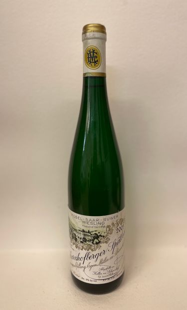 null "Scharzhofberger Spätlese - Egon Müller" (2003). One bottle. Good level, capsule...