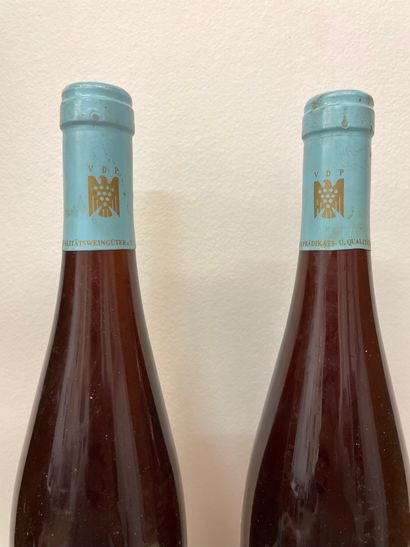 null "Kiedricher Gräfenberg Spätllese, Riesling - Robert Weil" (1996). Deux bouteilles....