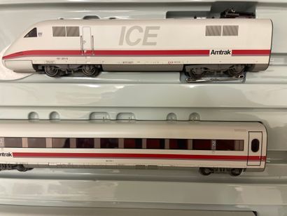 MÄRKLIN. "Coffret ICE Amtrak, train de démonstration pour les USA en 8 éléments"....