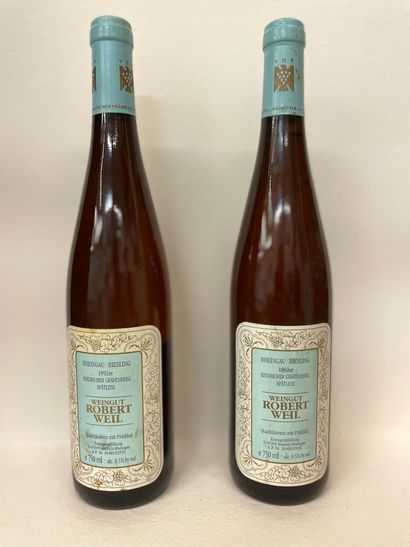null "Kiedricher Gräfenberg Spätllese, Riesling - Robert Weil" (1992). Two bottles,...