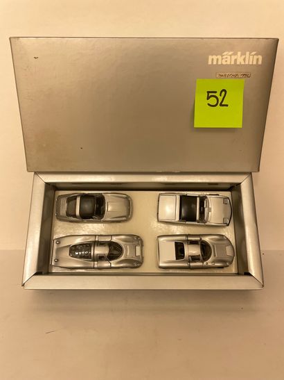 MÄRKLIN. Coffret de 4 Porsche en métal gris. Märklin, 1992. Etat neuf.