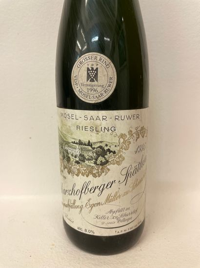 null "Scharzhofberger Spätlese - Egon Müller (1995)。一瓶。状况良好，胶囊完好，标签完好，清晰可辨。在最佳条件...