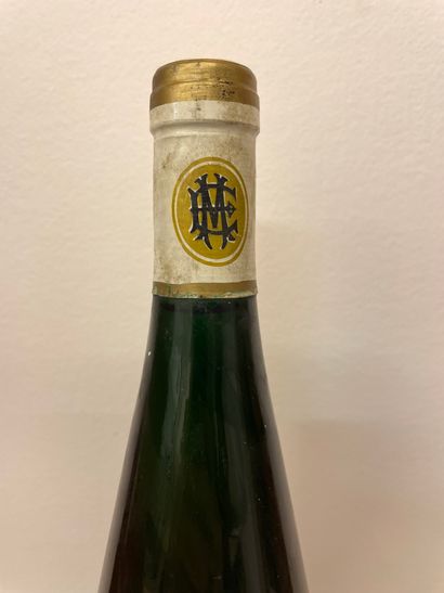 null "Scharzhofberger Auslese - Egon Müller" (1993). One bottle. Perfect level, capsule...