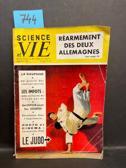 null [KLEIN, Yves] 《科学与生活》。N°464（1956年5月）。P., 1956, 8°, br. (封面折叠和褪色)。包含 "Le Judo...