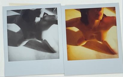 null FRIMA (Toto). "Autoportrait" (1999). Ensemble de 2 polaroids, datés et signés...