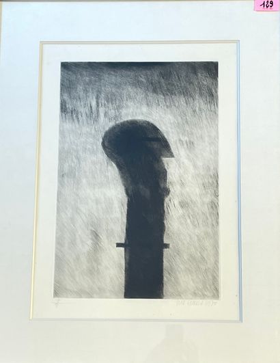 CLAUS (Luc). "人物"（1970年）。纬线纸上的黑色蚀刻画，有日期，只是。 7/8和铅笔签名，安装在垫子和银铝框架下。框架尺寸：76.5 x 60.5厘米；主题：48.5...
