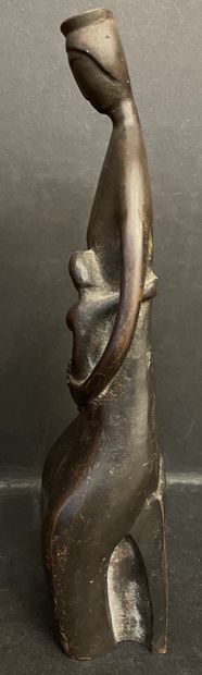 null DENIS（菲利普）。"母性"。青铜雕塑。尺寸：22 x 4 x 5.5厘米。