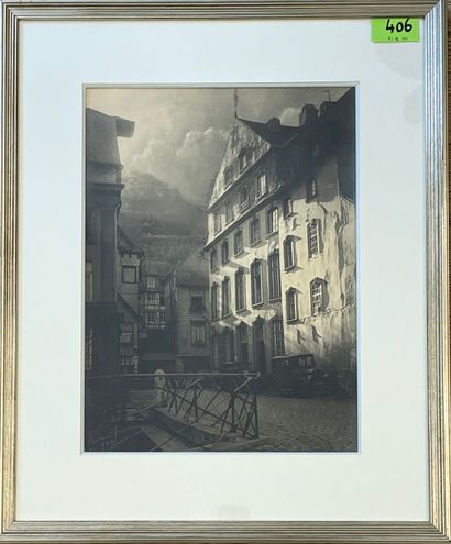 MISONNE (Léonard). "Rising Light"（1941年）。中色印刷品，左下角有铅笔签名和日期，装在白色垫子和银色木框中。框架尺寸：57 x...