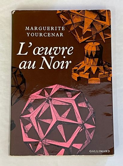 YOURCENAR (Marguerite). L'Oeuvre au noir.P., NRF, 1968, 8°, br. 黄色（黄色的边缘被摩擦）。第一版...
