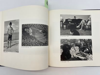 FRIEDLANDER (Lee). Photographs. N.Y., Haywire Press, 1978, 4° oblong, toile bleue...