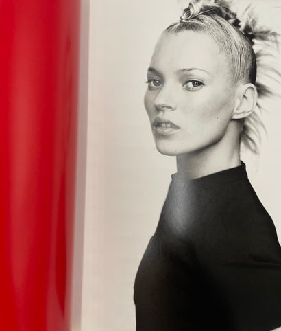 null TESTINO (Mario). Kate Moss. Cologne, Taschen, 2010, in-folio, br., couv. argentée...