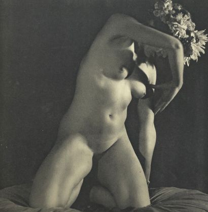 PILLARD-VERNEUIL (Maurice). Images d'une femme. Vingt-quatre études de nu avec un...