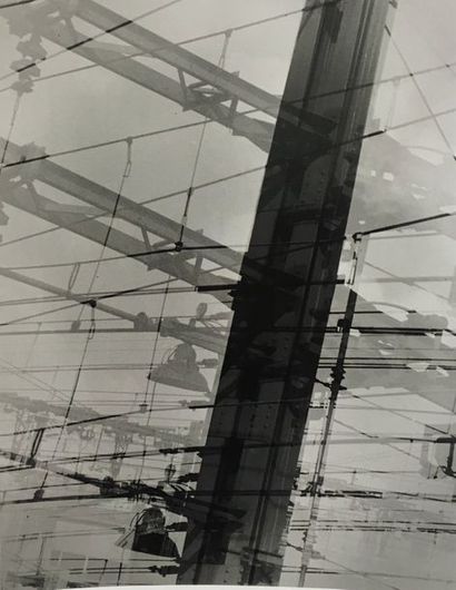 HAUSMANN (Raoul). "Les Photographes" (1957). Tirage argentique sur papier brillant,...